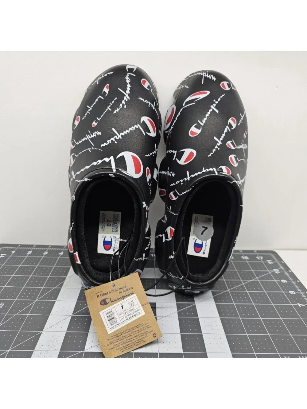 New Champion Super Meloso Warped Slides Black White Youth/ Mens Sz 7 Closed Toe